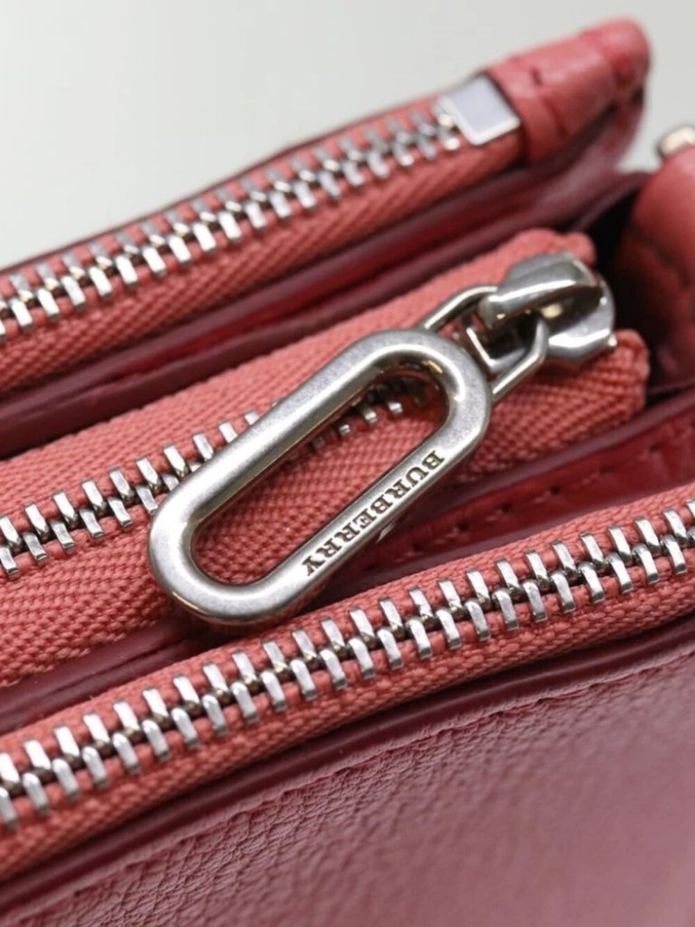 BURBERRY Shoulder Bag Leather Pink Auth - Picture 9 of 16